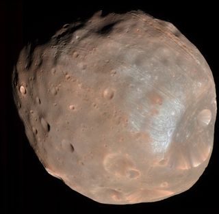 Phobos Image by Mars Reconnaissance Orbiter