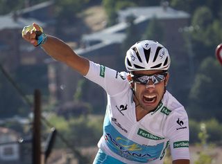 Stage 20 - Vuelta a Espana: Aru seizes Vuelta lead with stage 20 attack
