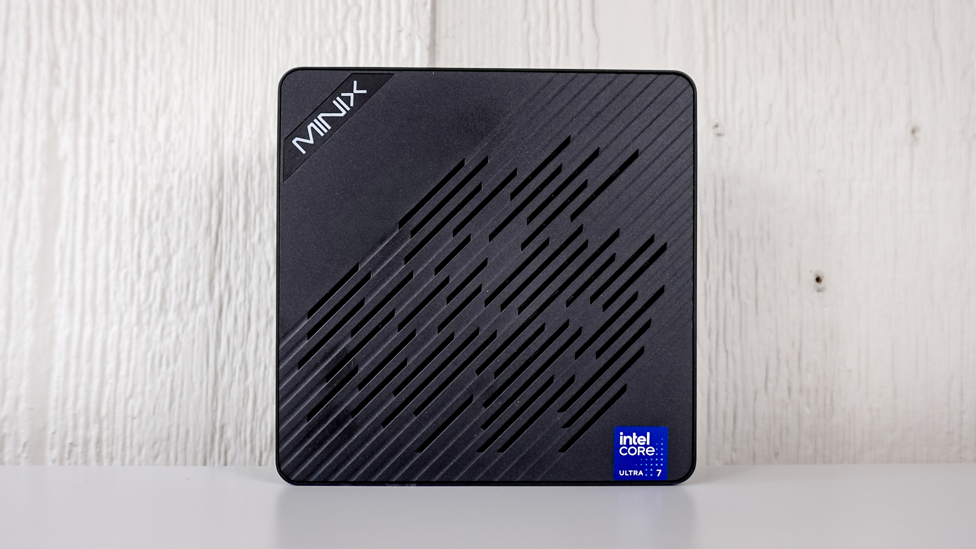 The Minix Elite EU715-AI on a table