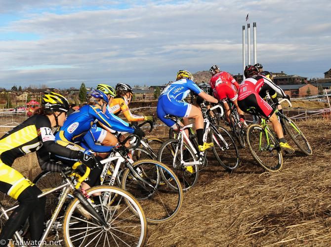The Elite Women on the course in Bend&acirc;s Old Mill District