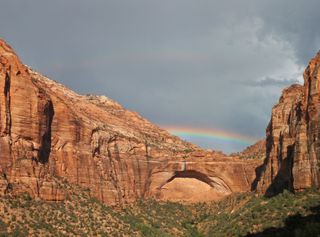 Navajo Sandston arch, Zion National Park