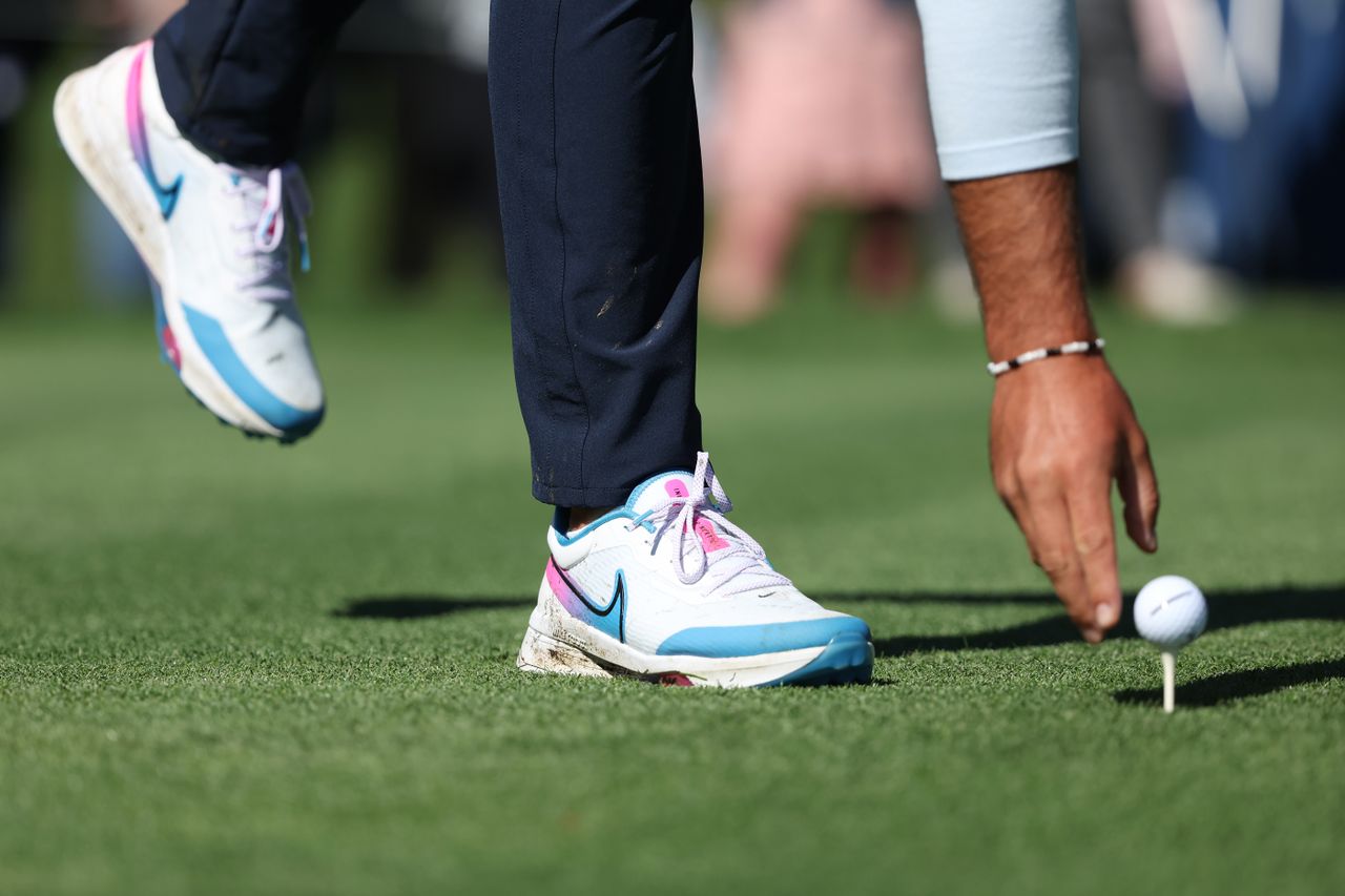 brooks koepka golf shoes