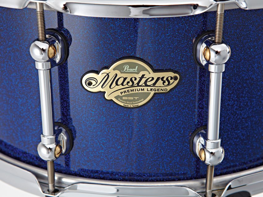 Five stock lacquer finishes are available with a further 27 special order options.