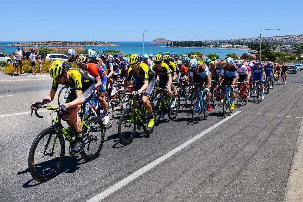 The peloton rides through Victor Harbor on the third day of the Tour Down Under