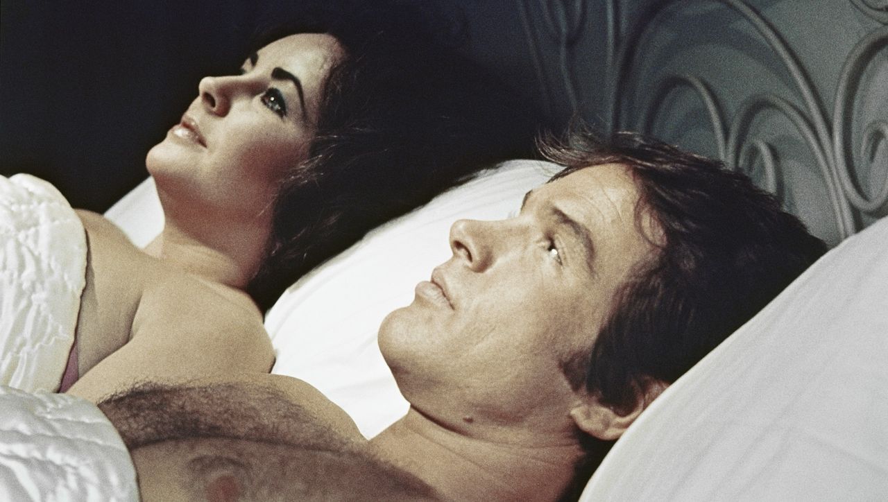 Warren Beaty and Elizabeth Taylor