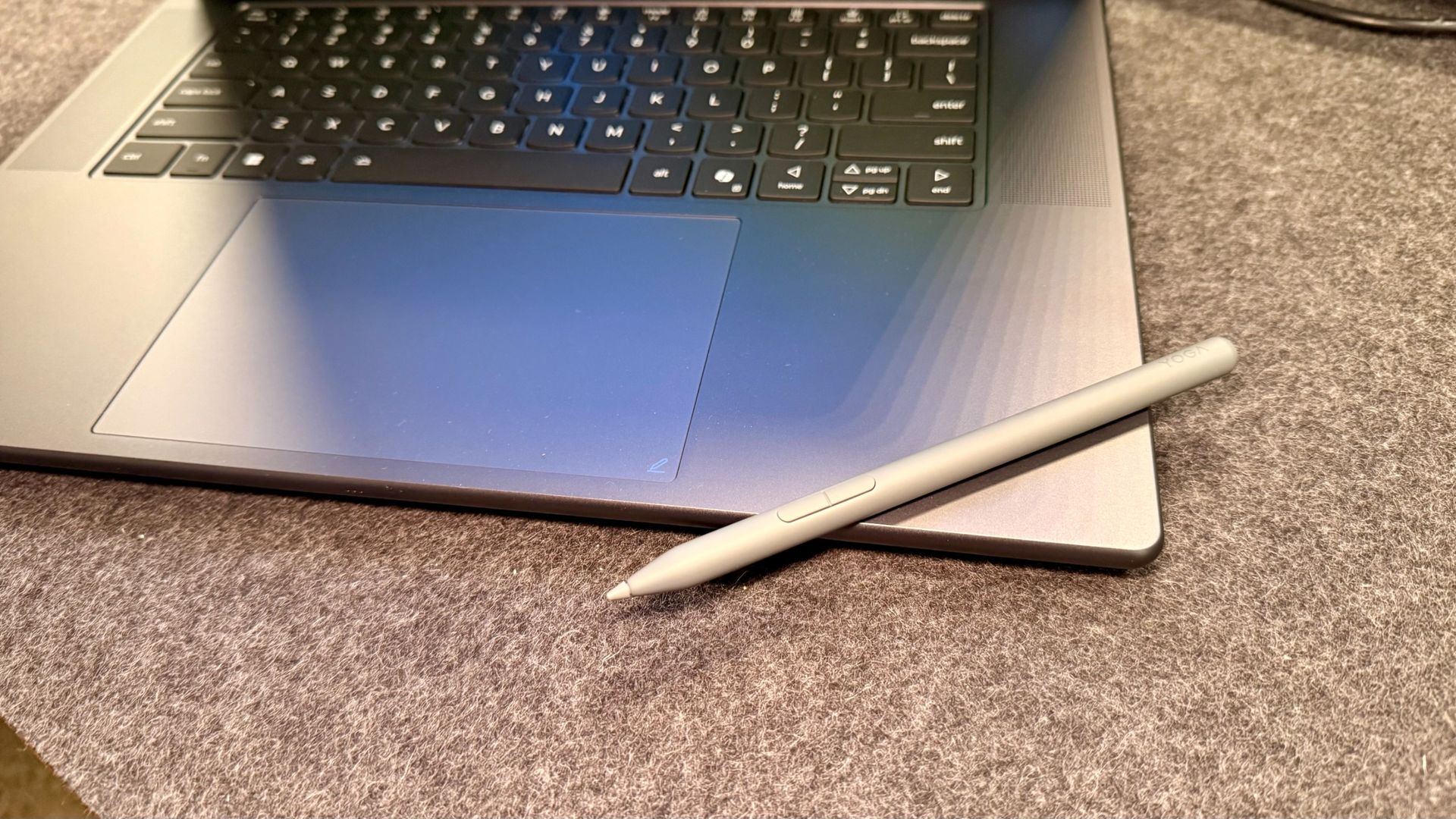 Lenovo | Pro 9i AE Gen 11