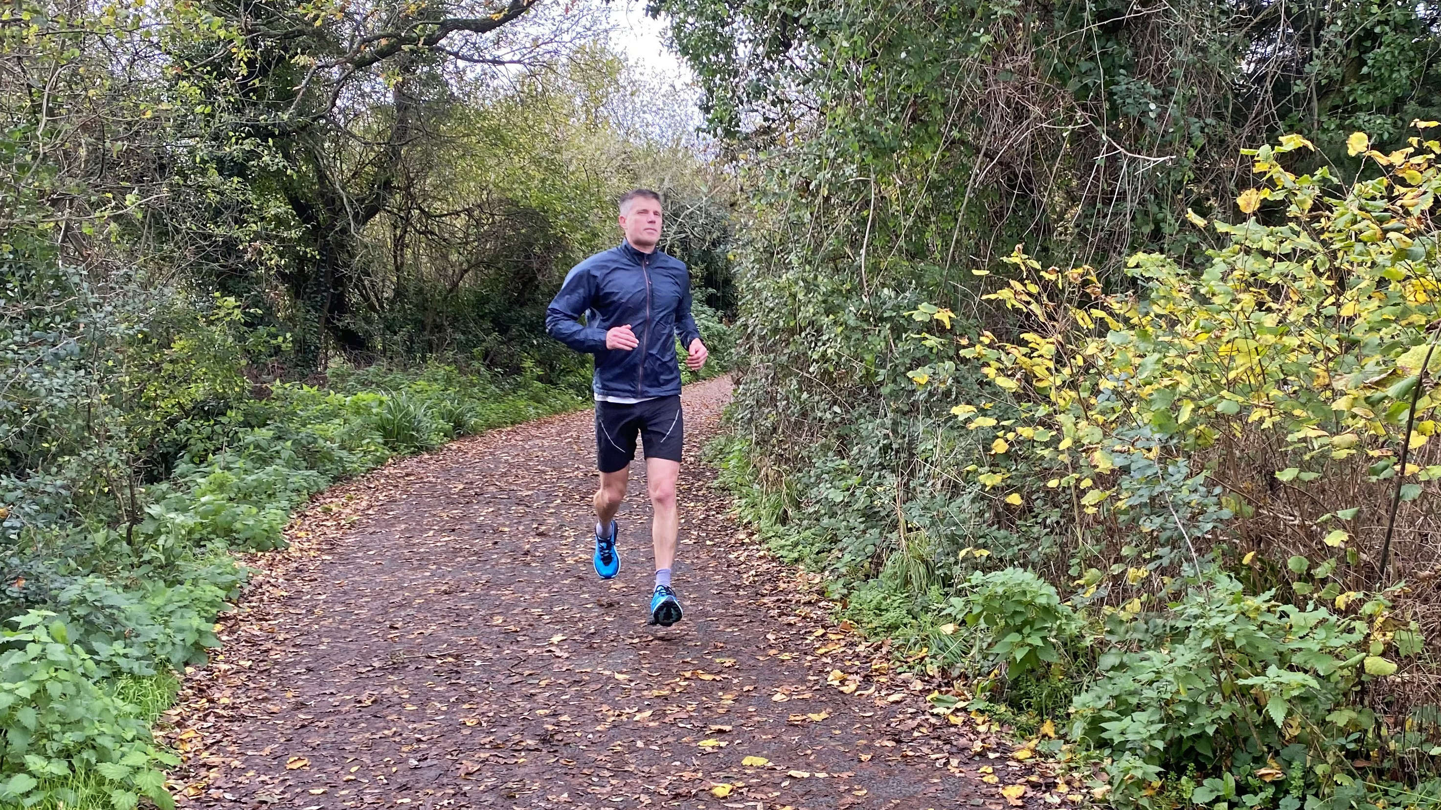 Runner using the Hoka Mafate 5