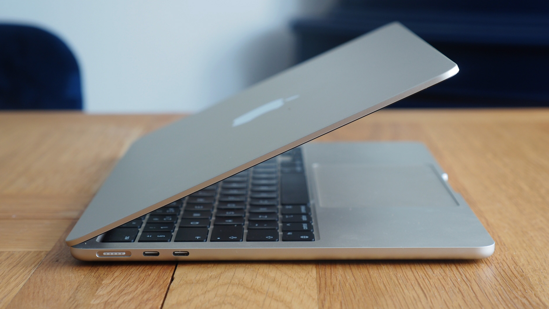 I’ve used the M2 MacBook Air for two weeks – here are 3 things I like ...