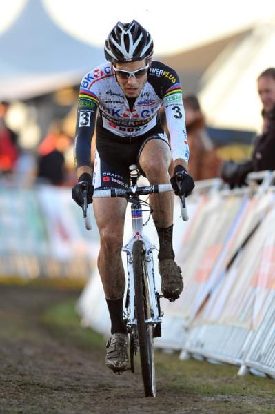 Niels Albert racing solo