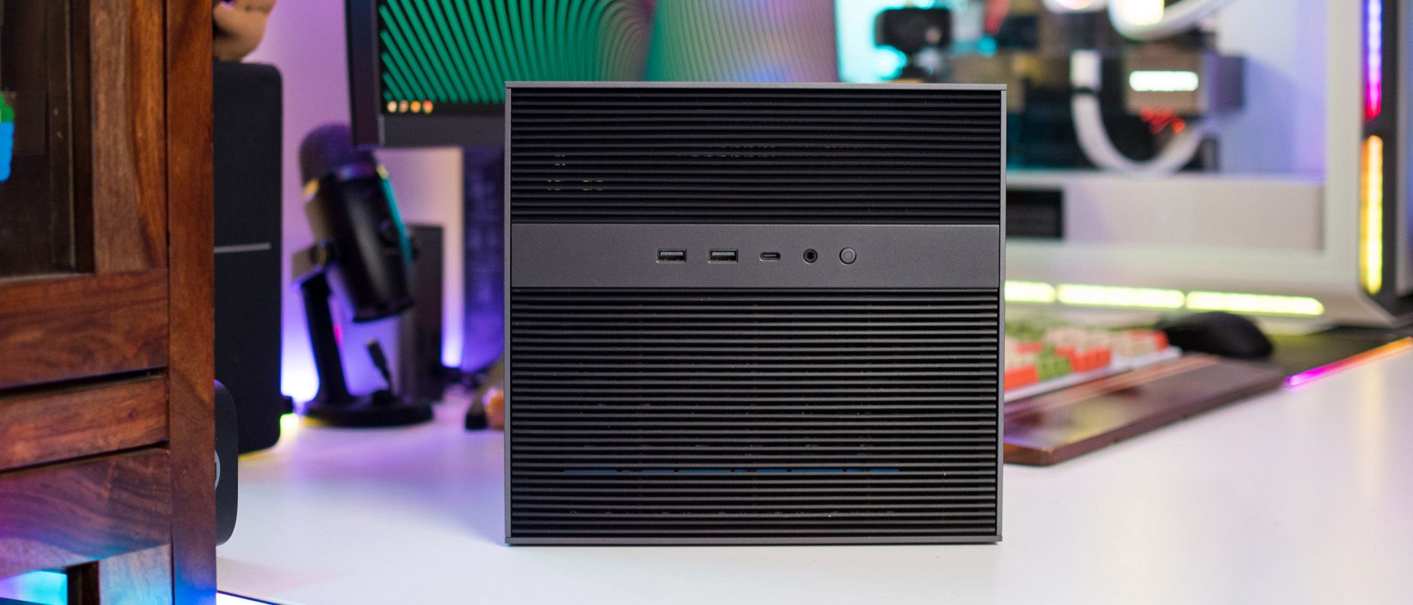 ZimaCube NAS hands-on: This 6-bay NAS has a lot of potential