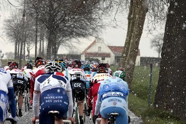 Early on the elements were in their element and throwing challenges and snow on the riders.