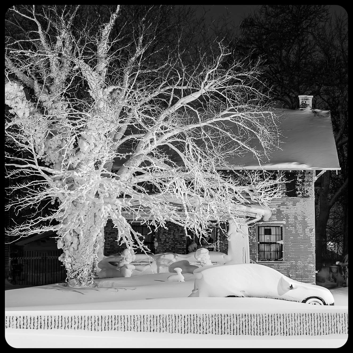 Black-and-white photo.