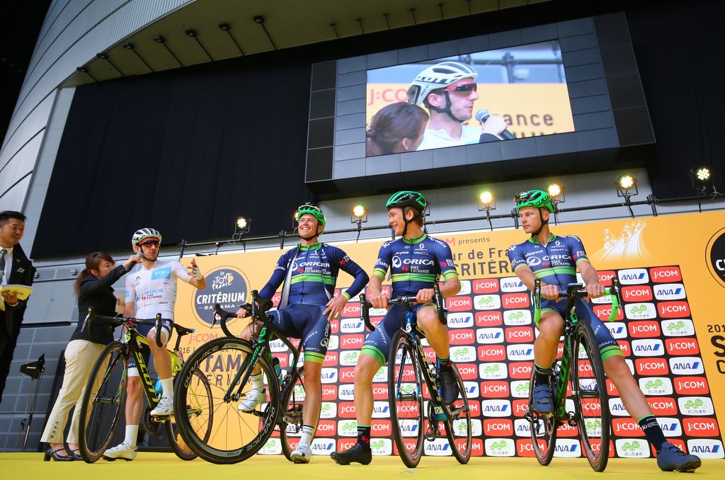 Simon Gerrans with his Orica-BikeExchange teammates at the Saitama Criterium