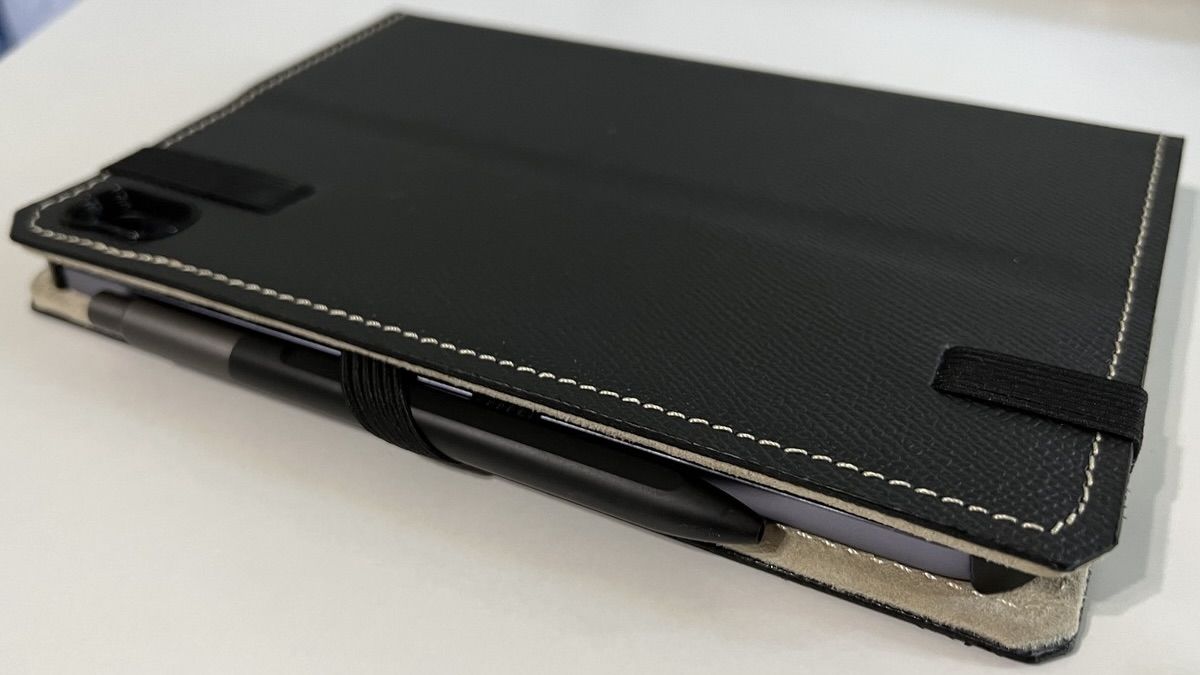 Dodocase Noblessa Leather Ipad Case Lifestyle With Stylus