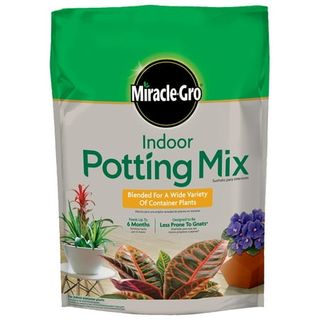 Miracle-Gro Indoor Potting Mix 6 Qt., Grows Beautiful Houseplants