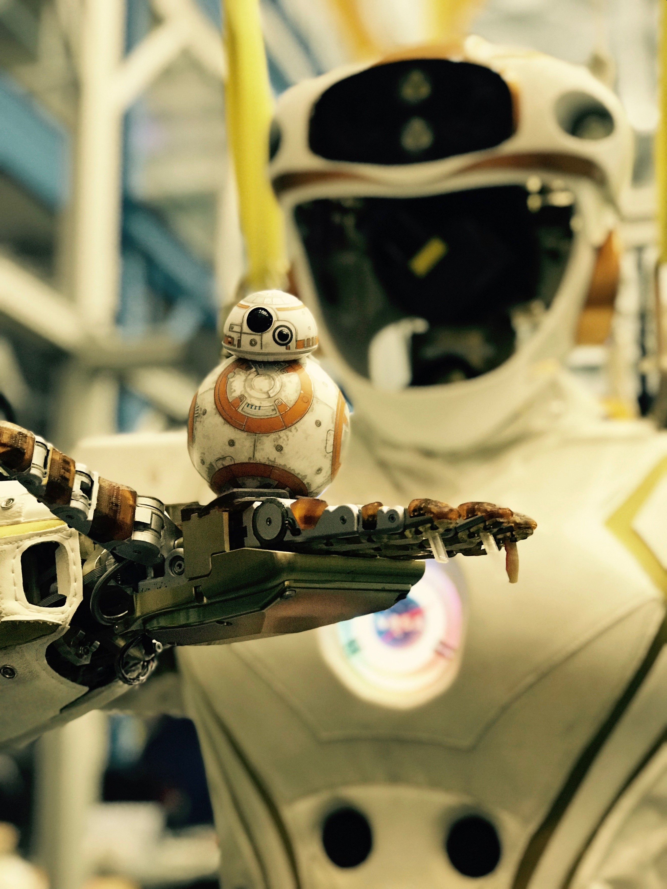 NASA&#039;s Valkyrie robot holds a little &quot;Star Wars&quot; BB-8