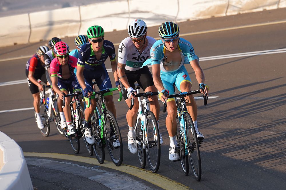 Tanel Kangert (Astana) leads the front split