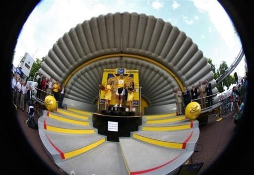 Podium times for Fabian Cancellara (Team CSC). He took the stage, the Maillot Vert and the Maillot Jaune.