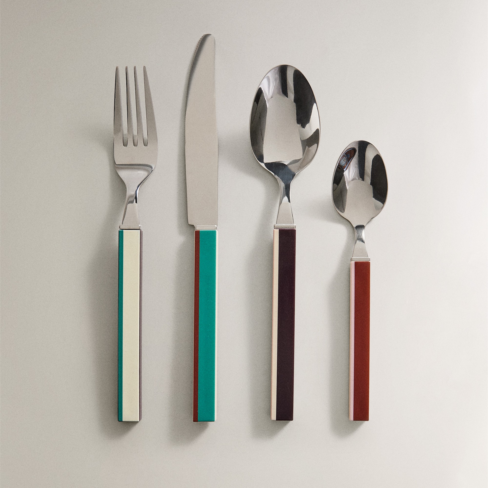 Zara Home x Collagerie 4-PIECE CUTLERY SET WITH STRIPED HANDLE