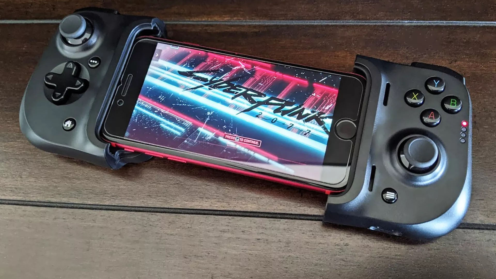 5 iPhone and iPad Gaming Options to Supercharge How You Play