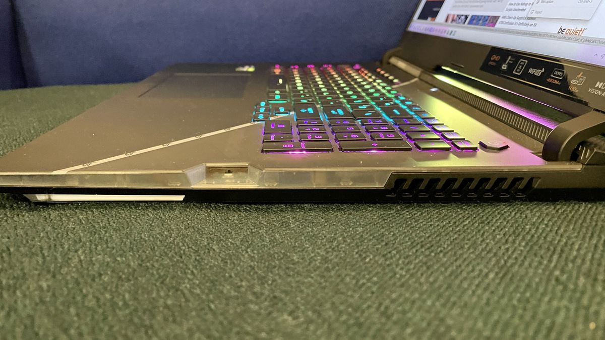 Asus ROG Strix Scar 17 (2022) G733Z