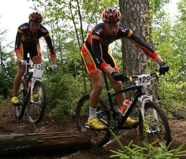 The chasing duo from Team Kalas, Mattias Nilsson ahead of Matthias Wengelin