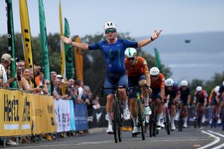 ProVelo Super League &ndash; Odette Lynch and Kurt Eather capture Cronulla criterium wins at Harbour City GP opener