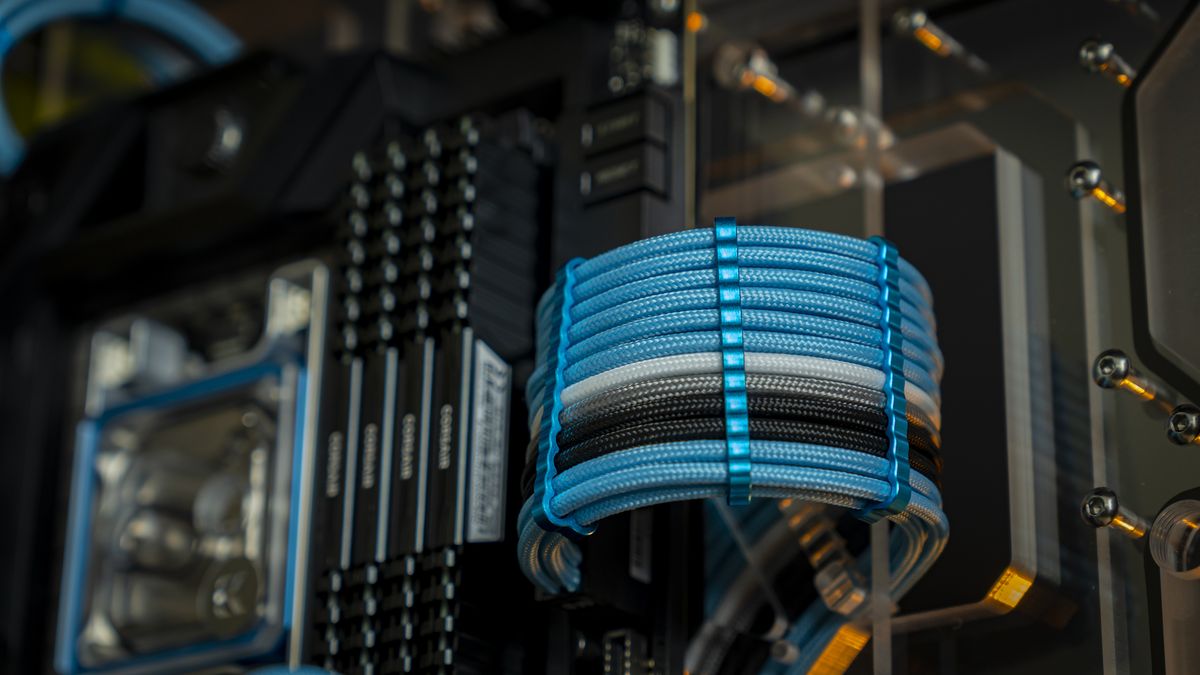 Blue Shift, Spectre III PC Build
