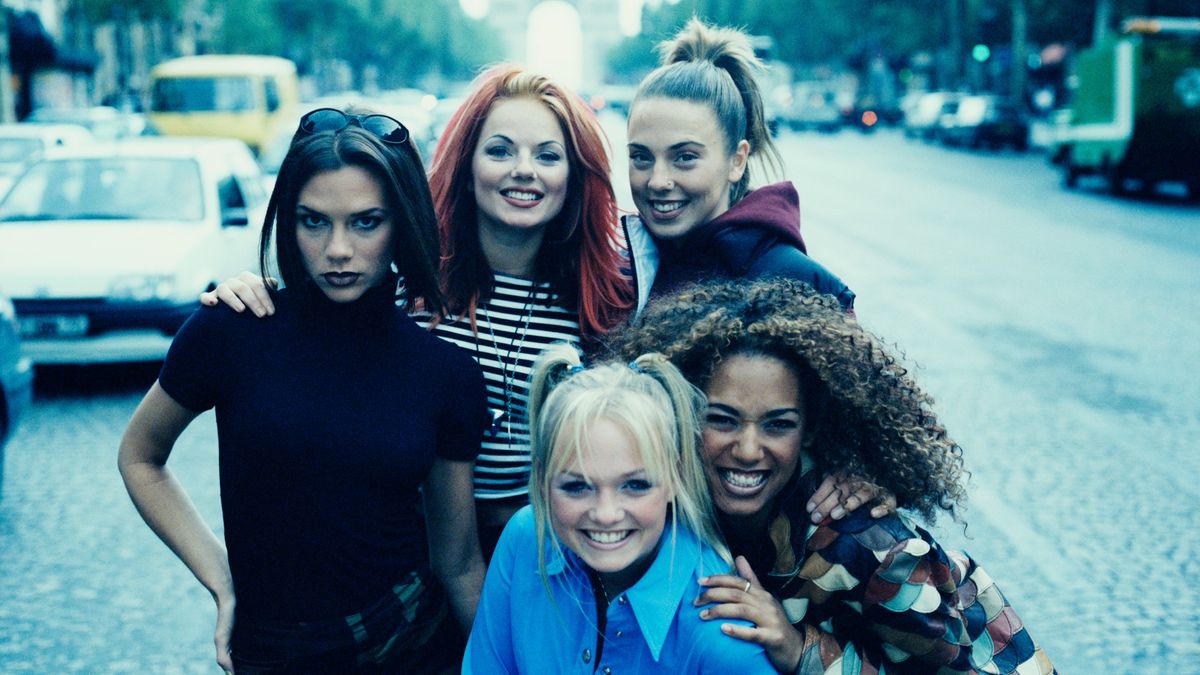 The Rest of the Spice Girls Apparently Kicked Mel B Out of Their Group Chat - Vimarsana News