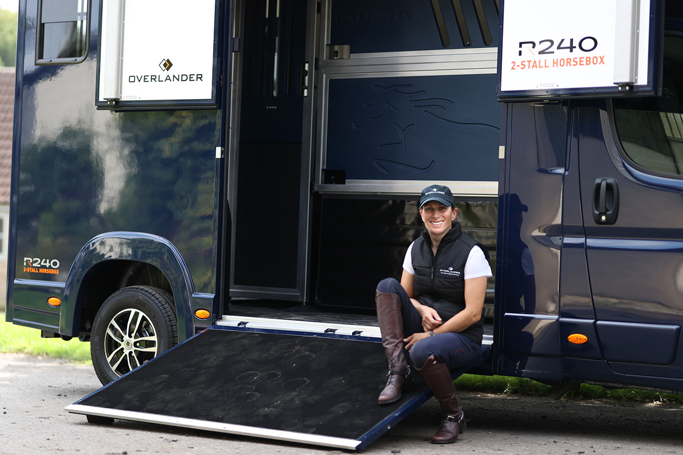zara-overlander-main.jpg