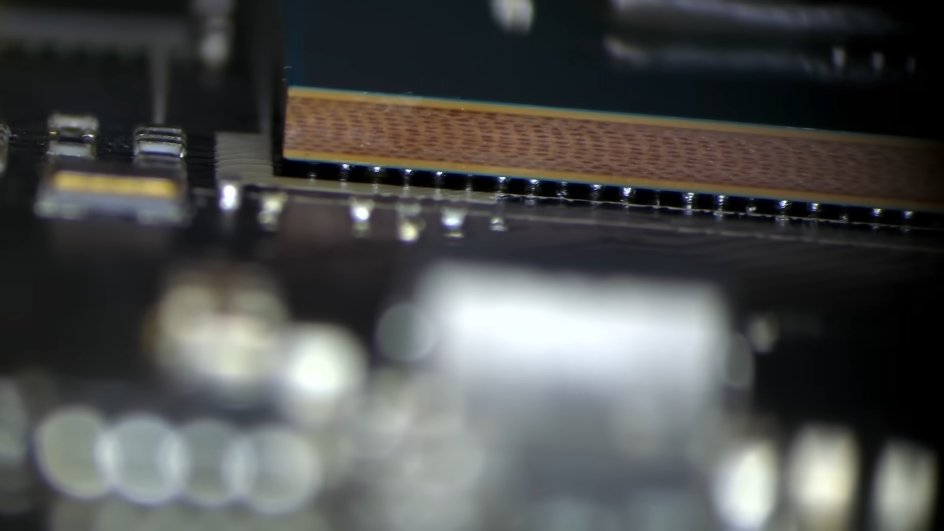 RTX 4080 Super being brought back to life using an RTX 4080 donor board