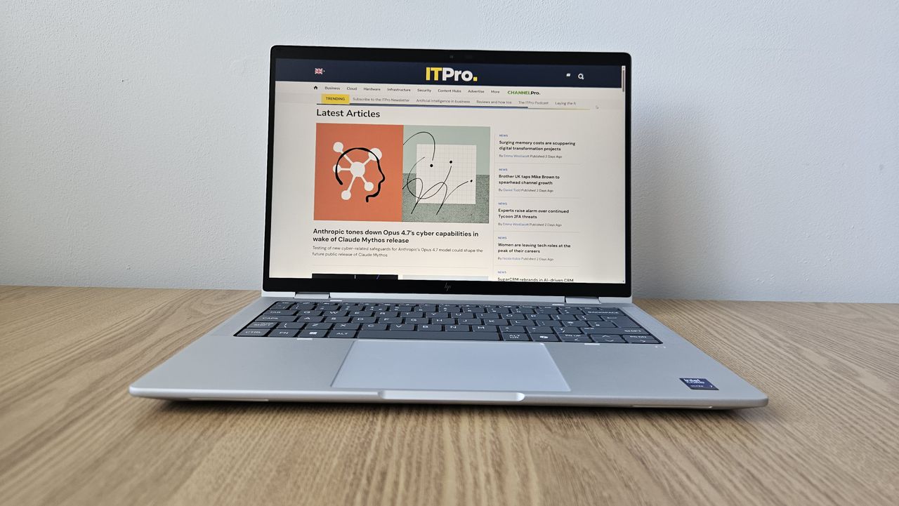 The HP ZBook XG1i on a desk
