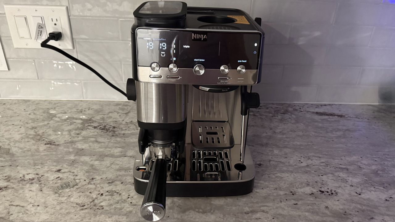 Ninja Luxe Caf&eacute; Mini Espresso Machine triple espresso