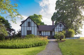 Cottage in Long Island at Gatsby house