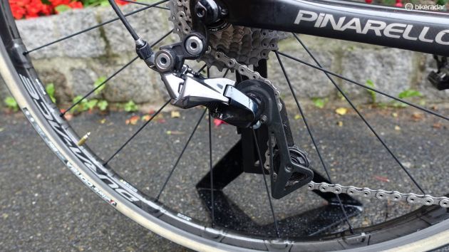 The new rear derailleur borrows Shimano's Shadow design from its mountain bike derailleurs. A longer cage enables the use of Shimano's new 11-30 cassette