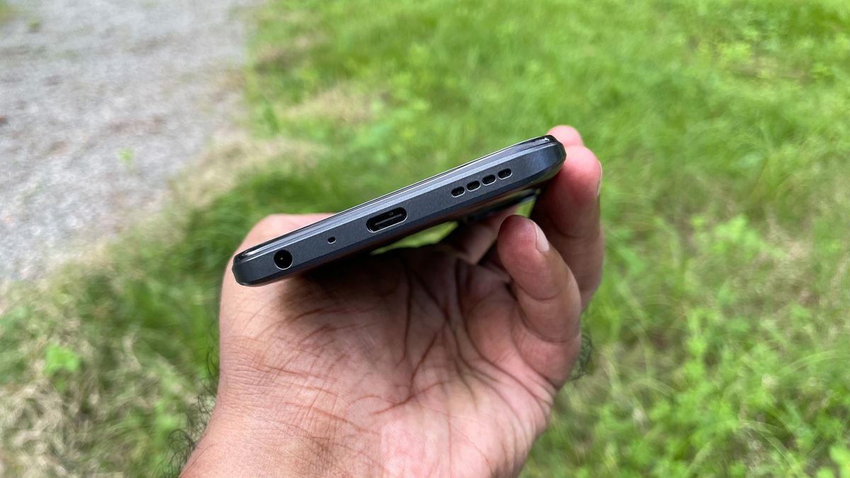 OnePlus Nord CE 2 Lite 5G with the 3.5mm headphone jack, Type-C port and speaker