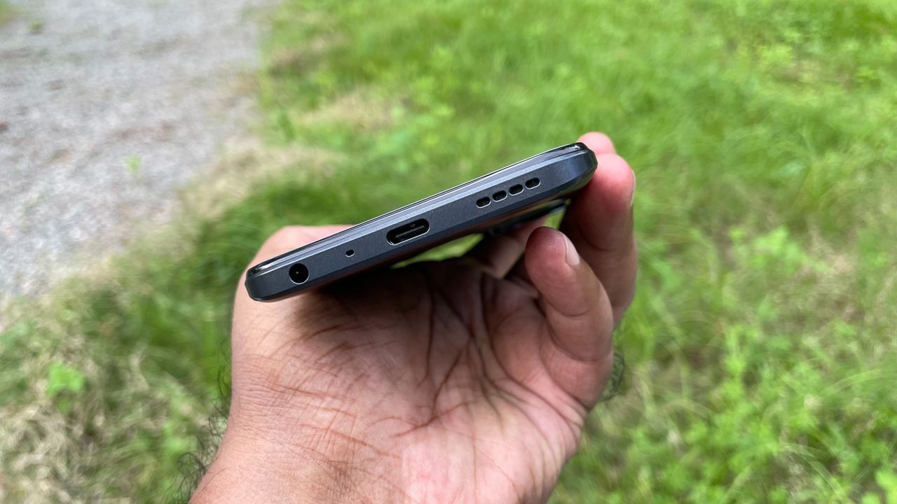 OnePlus Nord CE 2 Lite 5G with the 3.5mm headphone jack, Type-C port and speaker