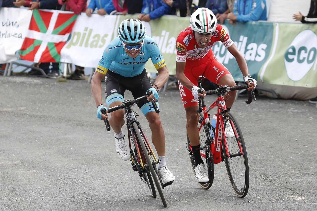 Miguel Angel Lopez (Astana) surges after being caught by Ivan Sosa (Androni Giocattoli)