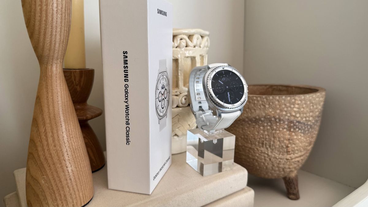 أي لون من Samsung Galaxy Watch 8 Classic يجب أن تشتريه؟
