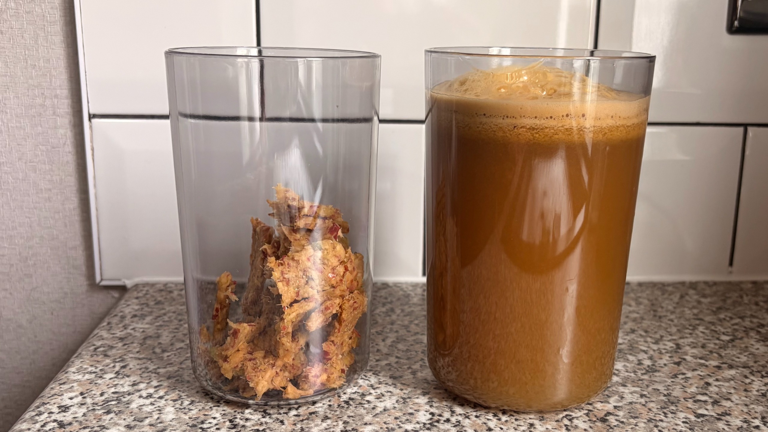 apple juice made using the Canoly C16 Cold Press Juicer