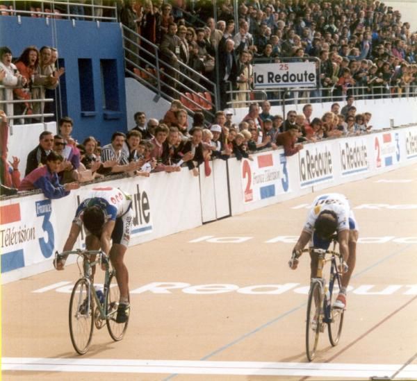 Ballerini finished a close second to Gilbert Duclos-Lasalle in the 1993 edition of Paris-Roubaix
