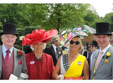 Racegoers-7-21-6-14.jpg