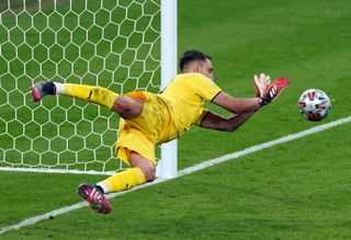 Italy goalkeeper Gianluigi Donnarumma saved the crucial spot-kick from Saka