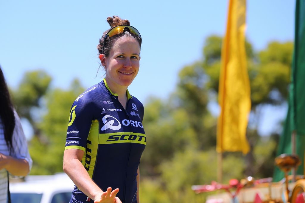 Amanda Spratt (Orica-Scott) off to collect another leader's jersey