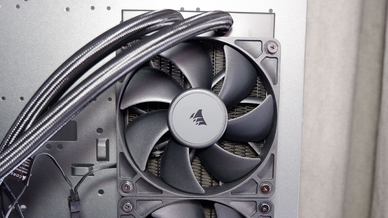 Corsair Nautilus 360 RS liquid cooler set-up on a test bench.