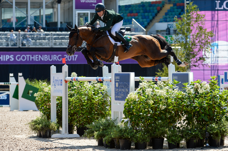 Shane-Sweetnam-1.jpg