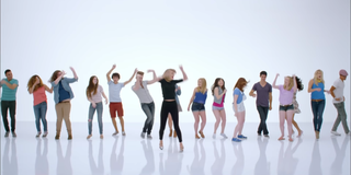 Taylor Swift dancing with fans in Shake It Off music video
