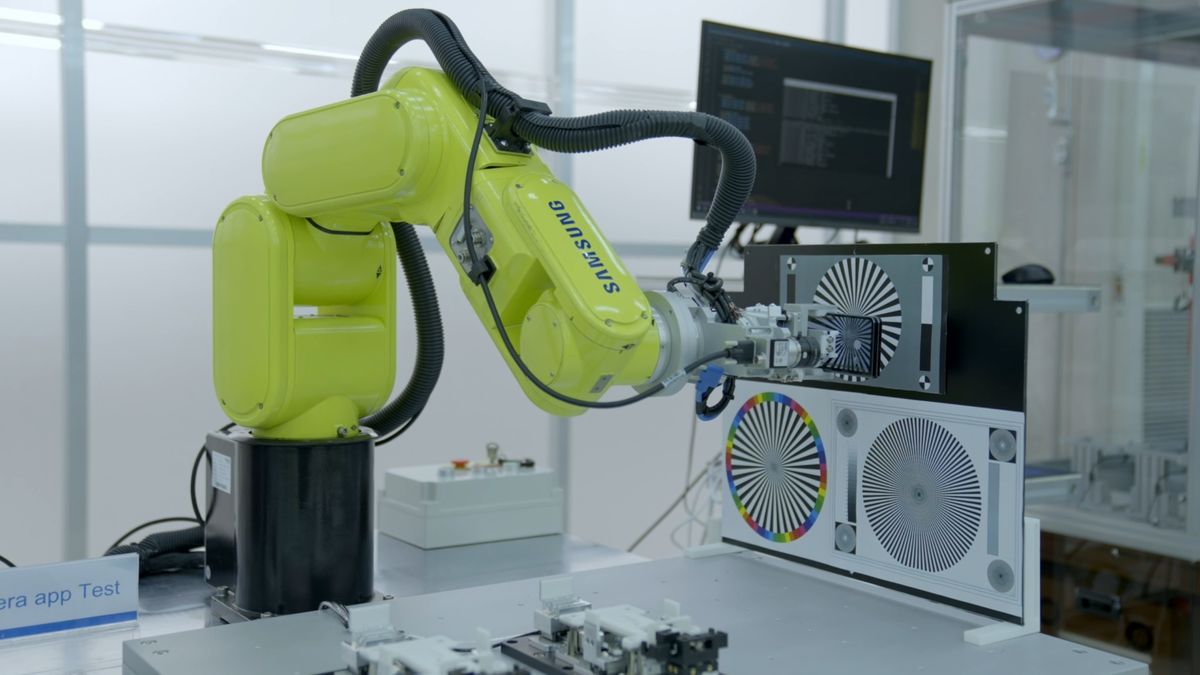 I saw how Samsung’s robots make the Galaxy Z Fold 5 | Android Central