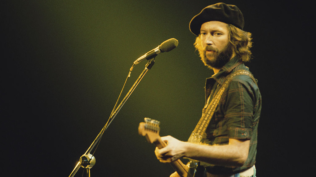 5 Essential Eric Clapton Songs - Guitar Tricks Blog