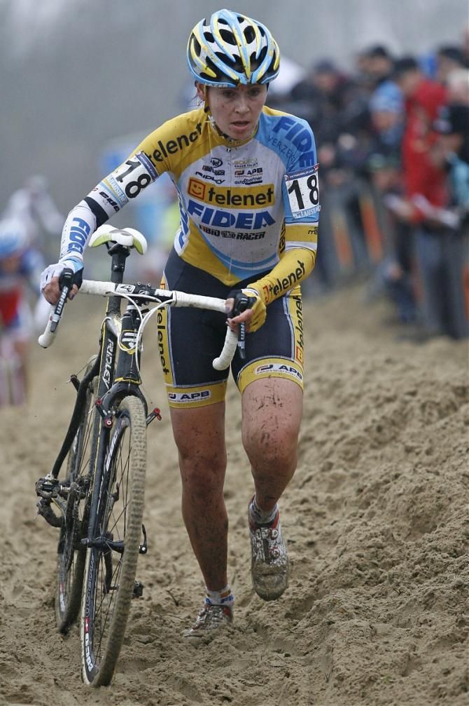 Nikki Harris (Young Telenet-Fidea) finished a fine second in the Koksijde World Cup round.